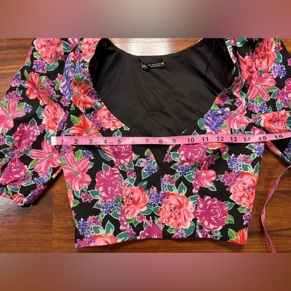 ZARA Floral Puff Sleeve Top size XS EUC - Picture 9 of 9
